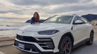 Lamborghini Urus: il super SUV che può diventare una city car.