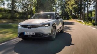 Per i 100 anni di Mazda nasce un bosco: vicino all’autostrada più antica al mondo