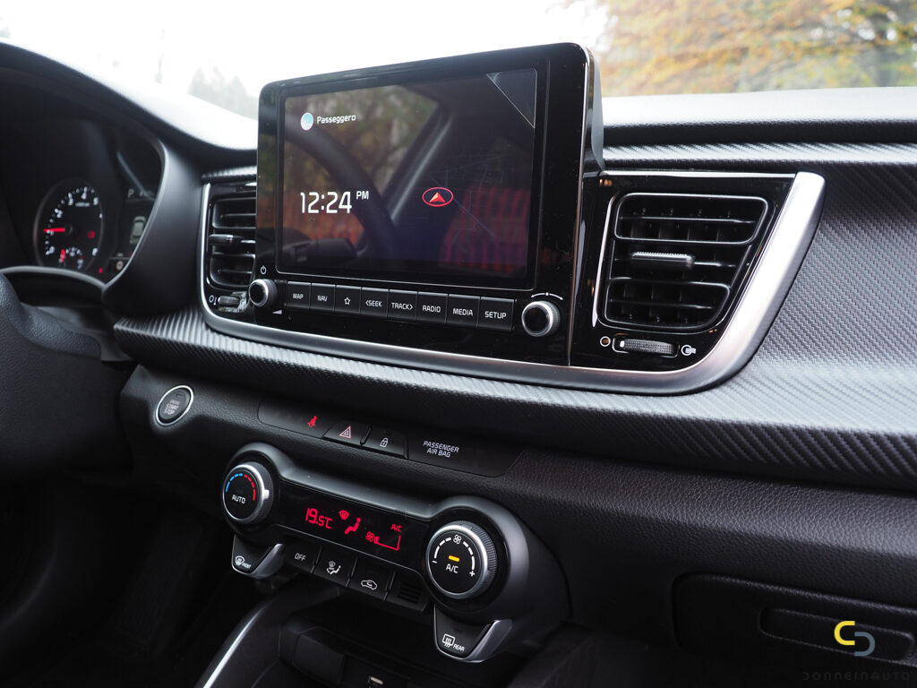 nuova kia niro interni