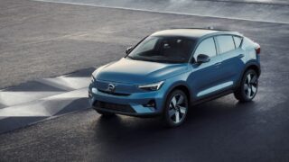 Rivoluzione dalla Svezia. Arriva la Volvo C40 Recharge, solo elettrica e solo online
