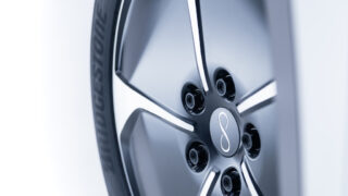 Pneumatici Bridgestone per Lightyear One