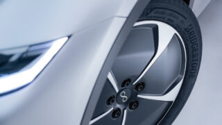 Pneumatici Bridgestone per Lightyear One
