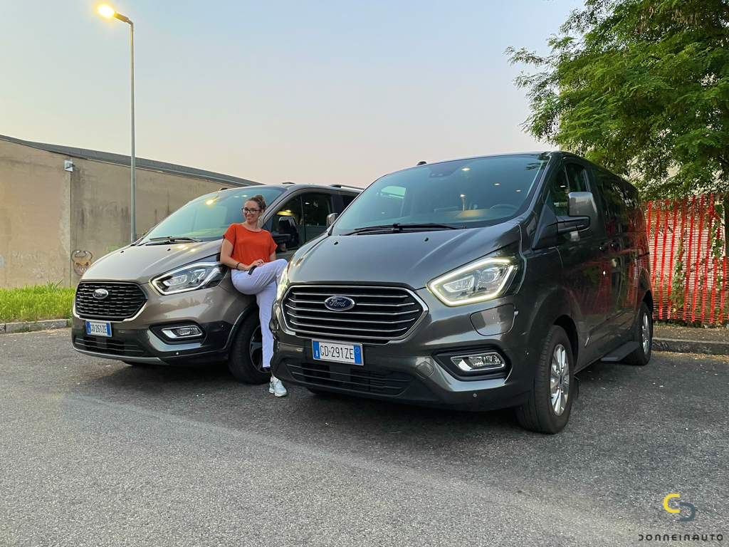 Ford Tourneo Custom Active & Titanium