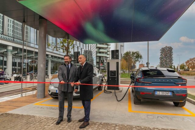 portanuova volvo recharge