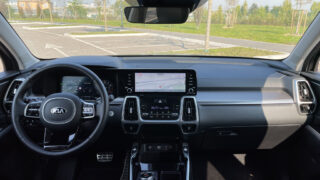 kia-sorento-plug-in-hybrid-dettagli-interni