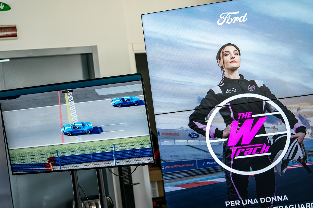 ford w track woman