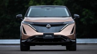 Ariya frontale statica