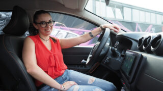 dacia duster extreme donna guida