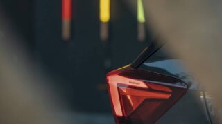 CUPRA Born e-boost e padel faro