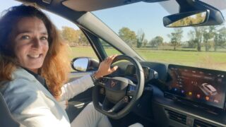 CUPRA Born e-boost e padel Monica interni