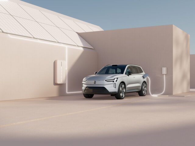 Volvo EX90 recharge