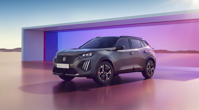 Peugeot 2008 restyling laterale