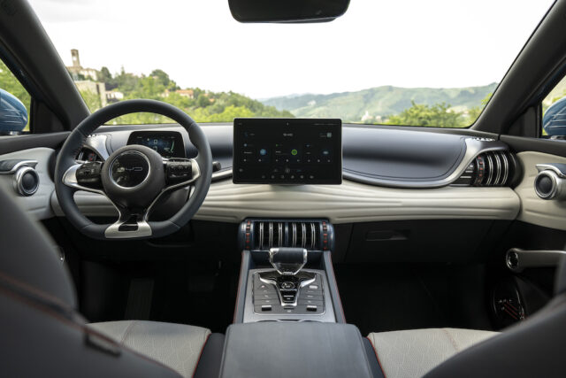 BYD ATTO 3 interni
