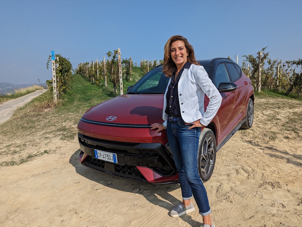 Hyundai Kona Hybrid cover