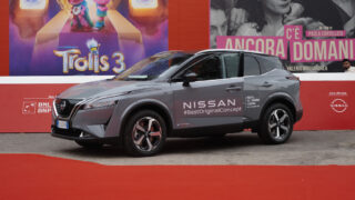 Nissan costo auto elettriche singola