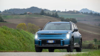 Kia EV9 anteriore