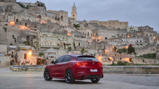 Alfa Romeo Tributo Italiano Stelvio posteriore