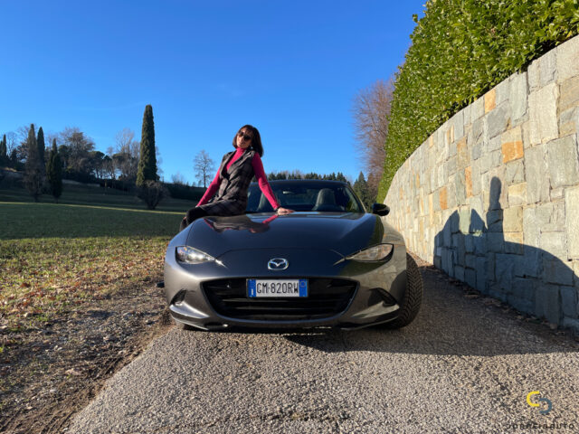Mazda MX 5 RF davanti