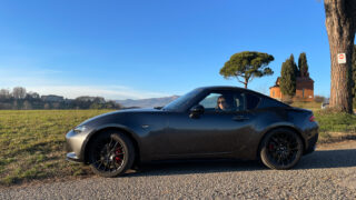 Mazda MX 5 RF inside