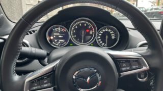 Mazda MX 5 RF volante