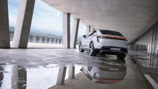 Porsche Macan elettrica posteriore