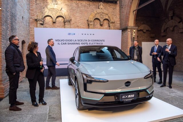 Volvo EX30 car sharing Corrente Conferenza