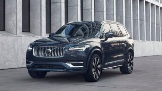 Antiskid Volvo: tecnologia per una guida sicura su strade scivolose