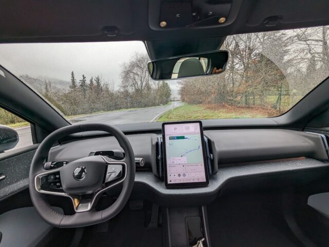Volvo EX30 elettrica interni