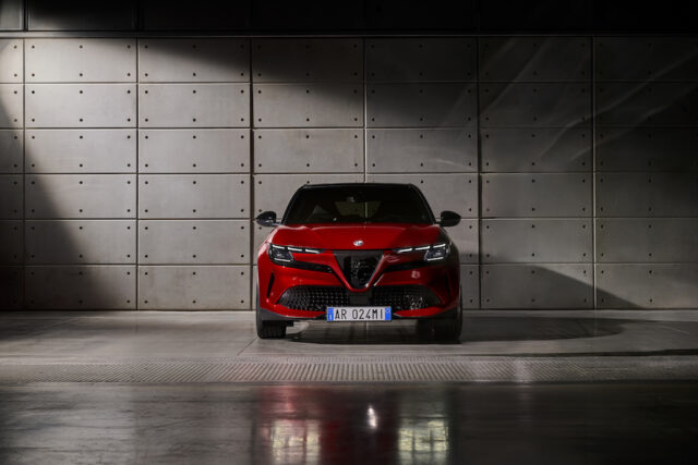 Alfa Romeo Milano frontale