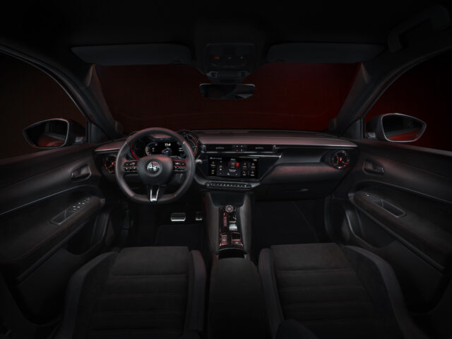 Alfa Romeo Milano interno