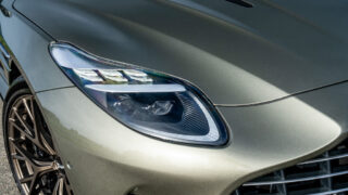 Aston Martin DB12 Volante faro