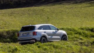 Kia Sorento turbodiesel dietro