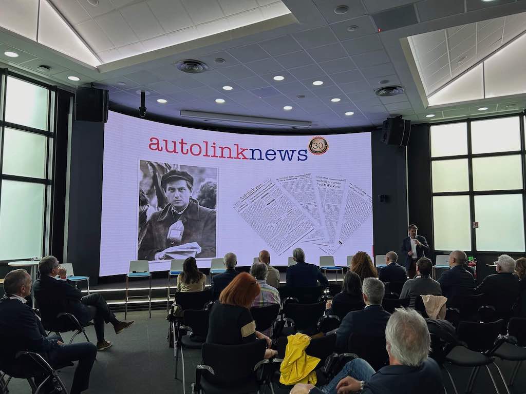 Autolink news 30 anni cover