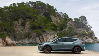 Cupra Formentor lato