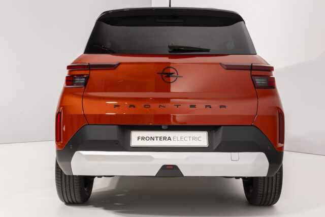 Opel Frontera posteriore