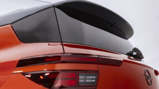 Opel Frontera spoiler