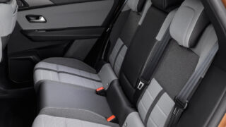 Opel Grandland sedili posteriori