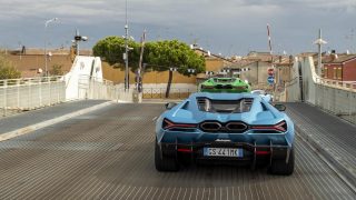 Lamborghini Revuelto ponte