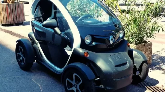 quanto costa una minicar