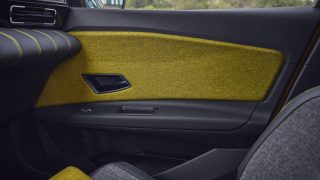 Renault 5 e-tech electric portiera
