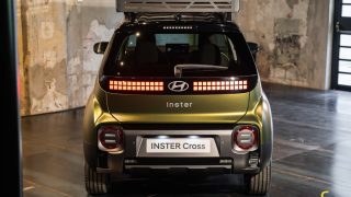 Hyundai Inster Cross posteriore