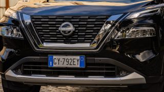 Nissan X-Trail Mild Hybrid griglia