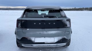 Volvo EX30 Cross Country posteriore