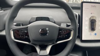 Volvo EX30 Cross Country volante