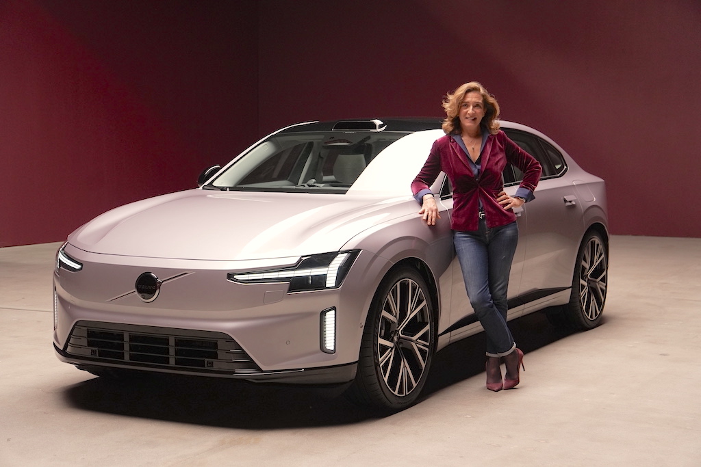 Volvo ES90 cover
