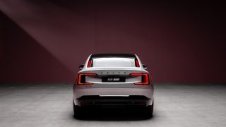 Volvo ES90 dietro
