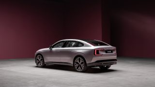 Volvo ES90 lato