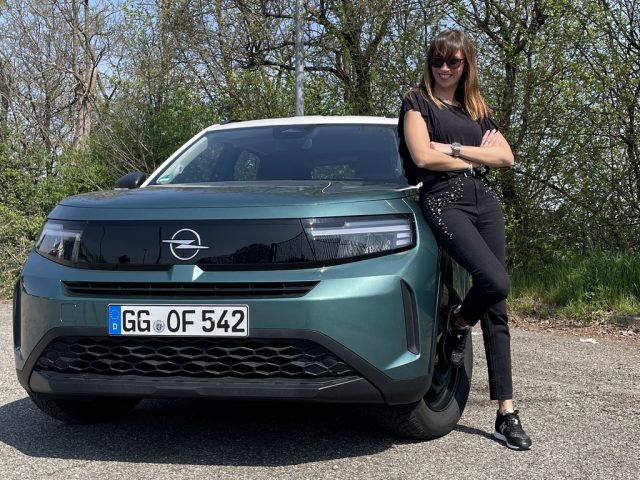 Nuovo Opel Frontera Hybrid 48 volt: il SUV accessibile alleato perfetto di ogni donna