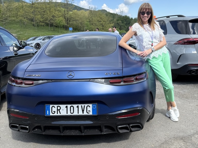 AMG GT 63 4MATIC+ copertina