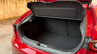 Mazda 3 MY 2025 bagagliaio